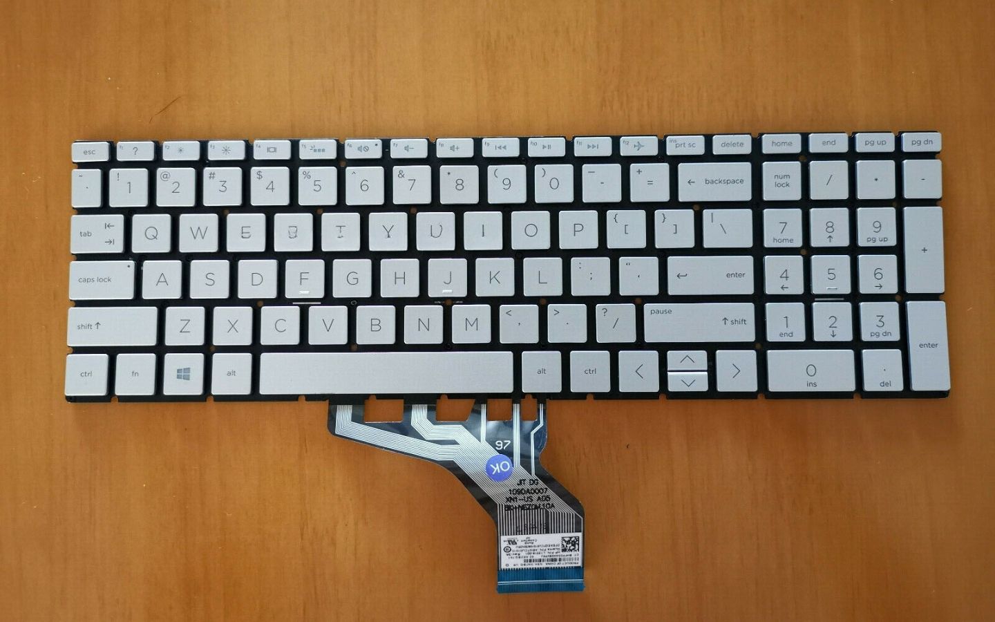 Lắp đặt bàn phím mới vào laptop