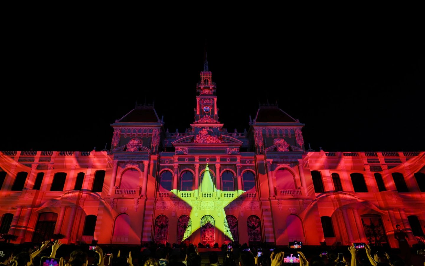 Trình diễn mapping tại hồ Hoàn Kiếm, tháp Rùa và các di tích lân cận