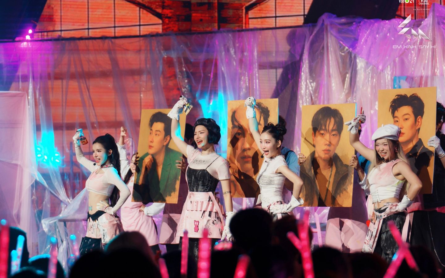 Concert Em Xinh “Say Hi” Đêm 1 sẽ được tổ chức tại Khu Đô thị Vạn Phúc