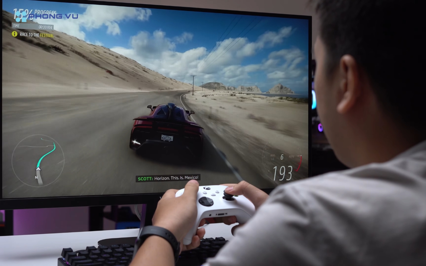 Màn hình hỗ trợ tần số quét 100Hz và thời gian phản hồi 1ms MPRT, giúp chuyển động mượt mà