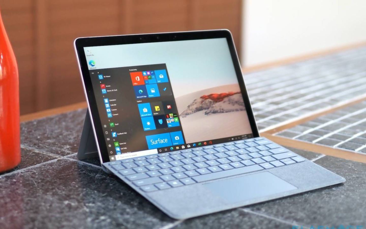 Thiết kế nhỏ gọn sẽ giúp các bạn dễ dàng mang theo mọi nơi