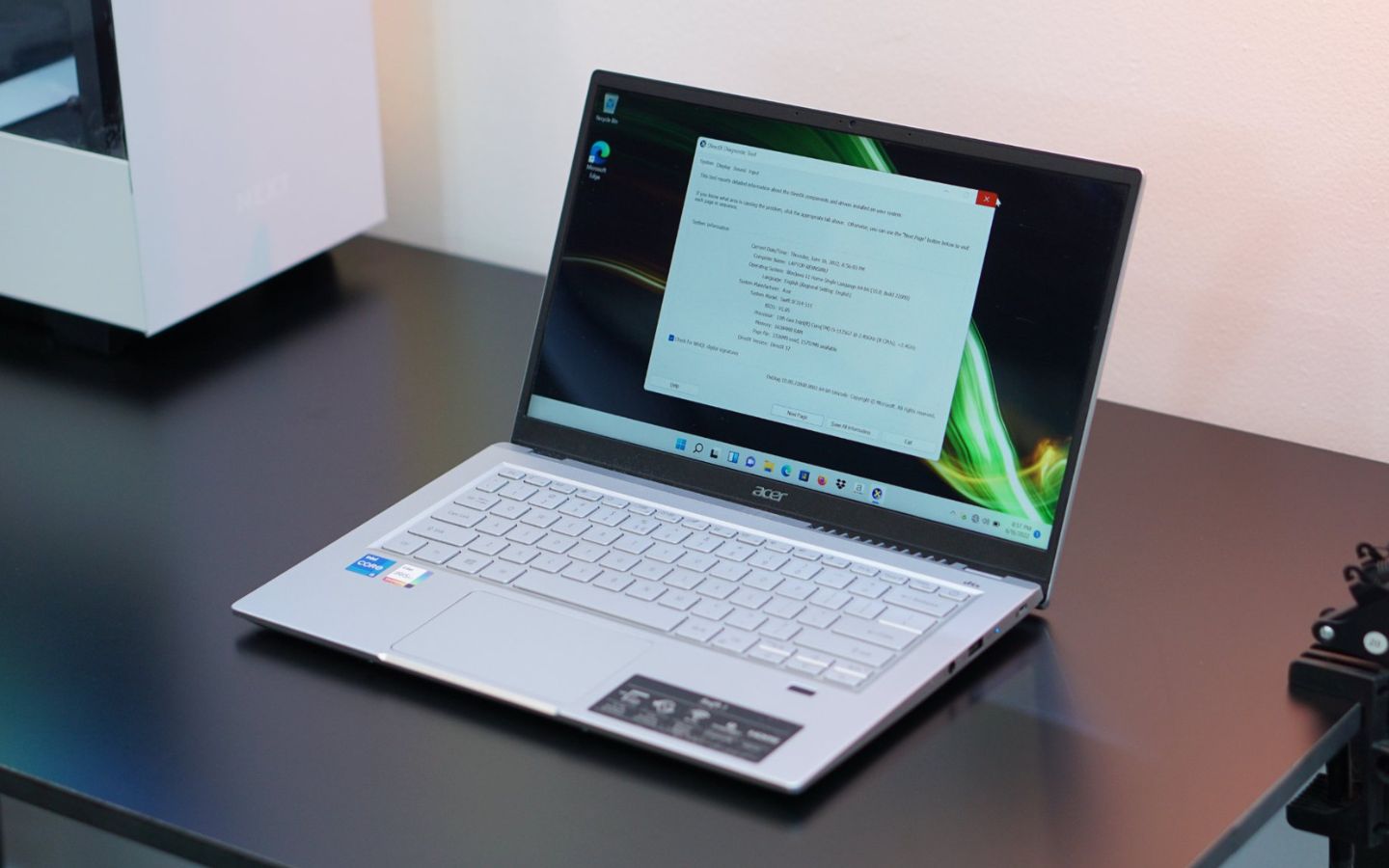 Laptop Acer Swift 3 SF314-511-55QE có bộ nhớ lớn giúp các bạn lưu trữ được nhiều tài liệu