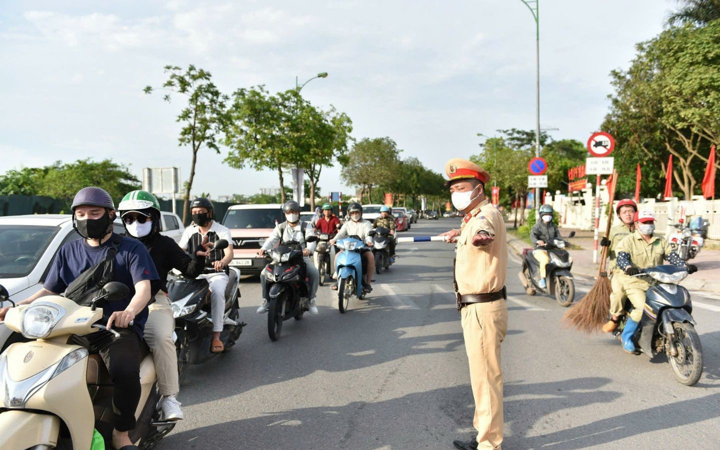 Trong thời gian cấm đường, các phương tiện sẽ được hướng dẫn di chuyển qua các lộ trình thay thế