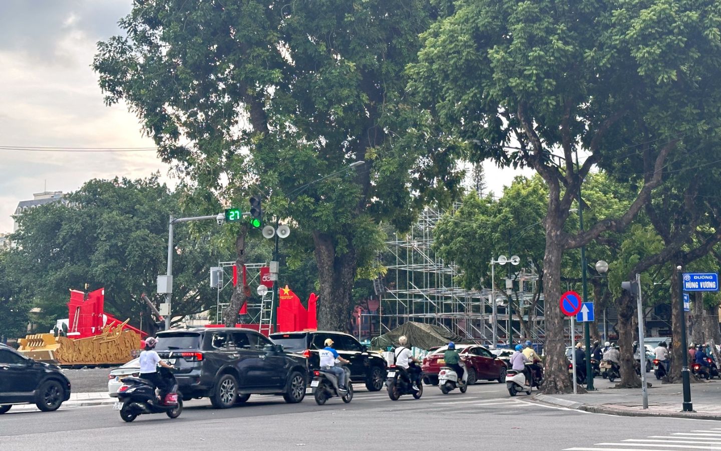 Ngã tư Hùng Vương – Trần Phú