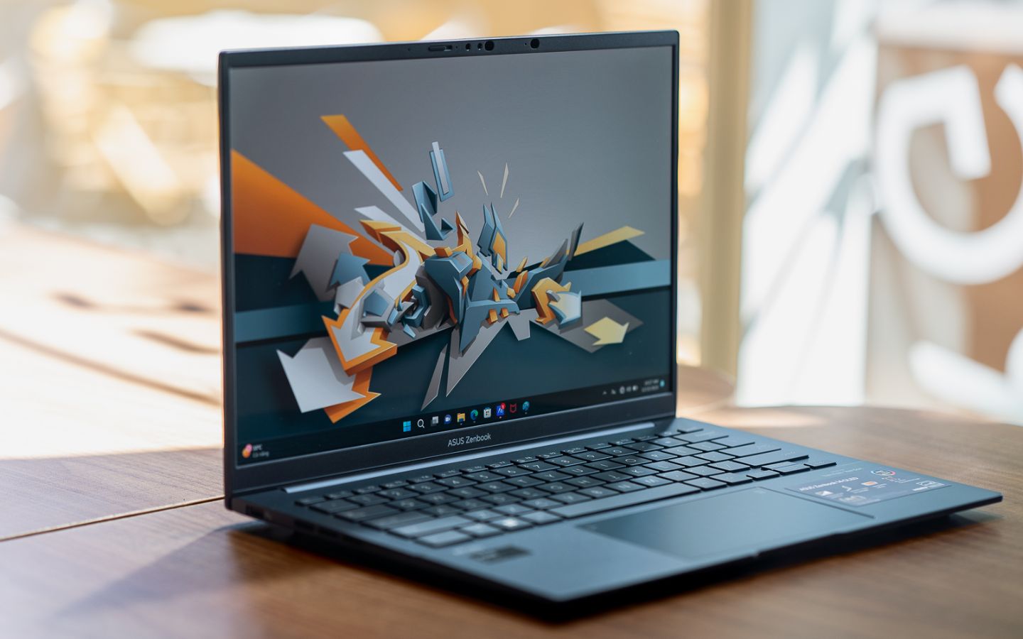 Laptop ASUS Zenbook có hiệu năng cao