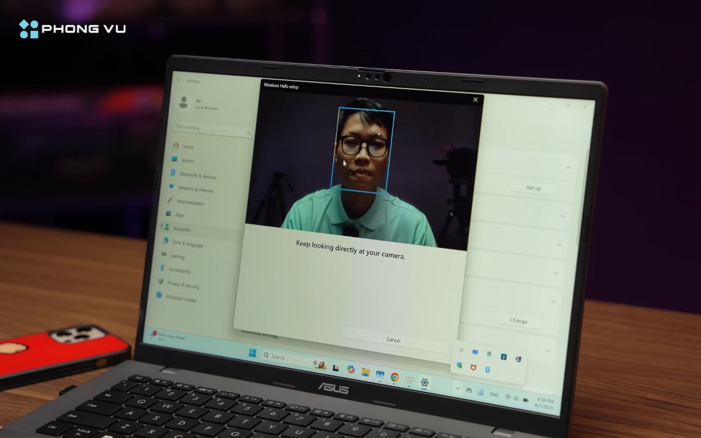 Camera FHD tích hợp IR hỗ trợ Windows Hello face login mang lại trải nghiệm đăng nhập nhanh chóng và bảo mật