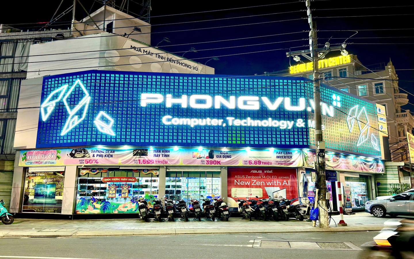 Phong Vũ cung cấp đa dạng sản phẩm công nghệ chính hãng