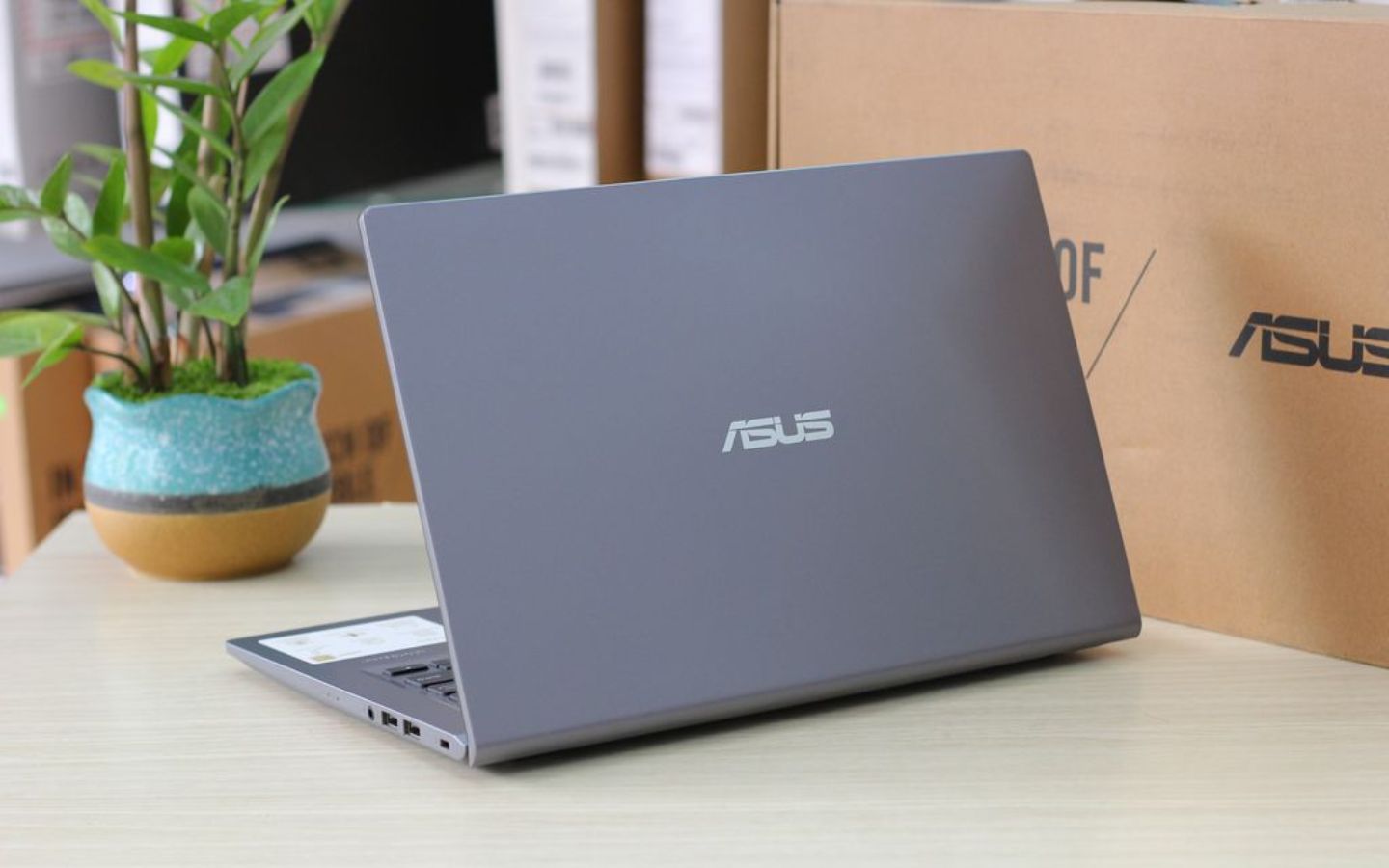 Laptop ASUS được tin chọn nhờ thiết kế hiện đại 