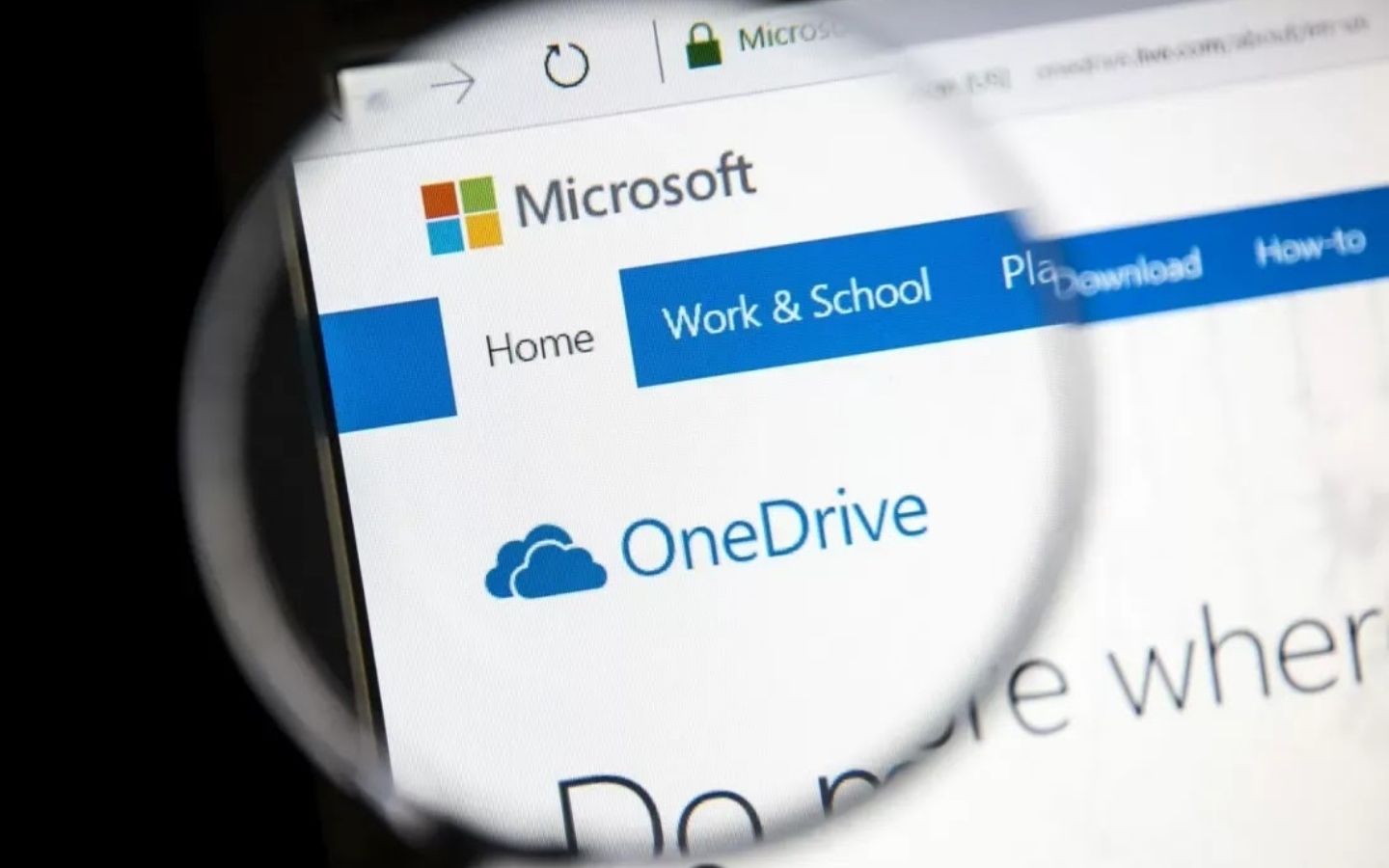 Người dùng có thể đăng ký thông qua tài khoản Microsoft