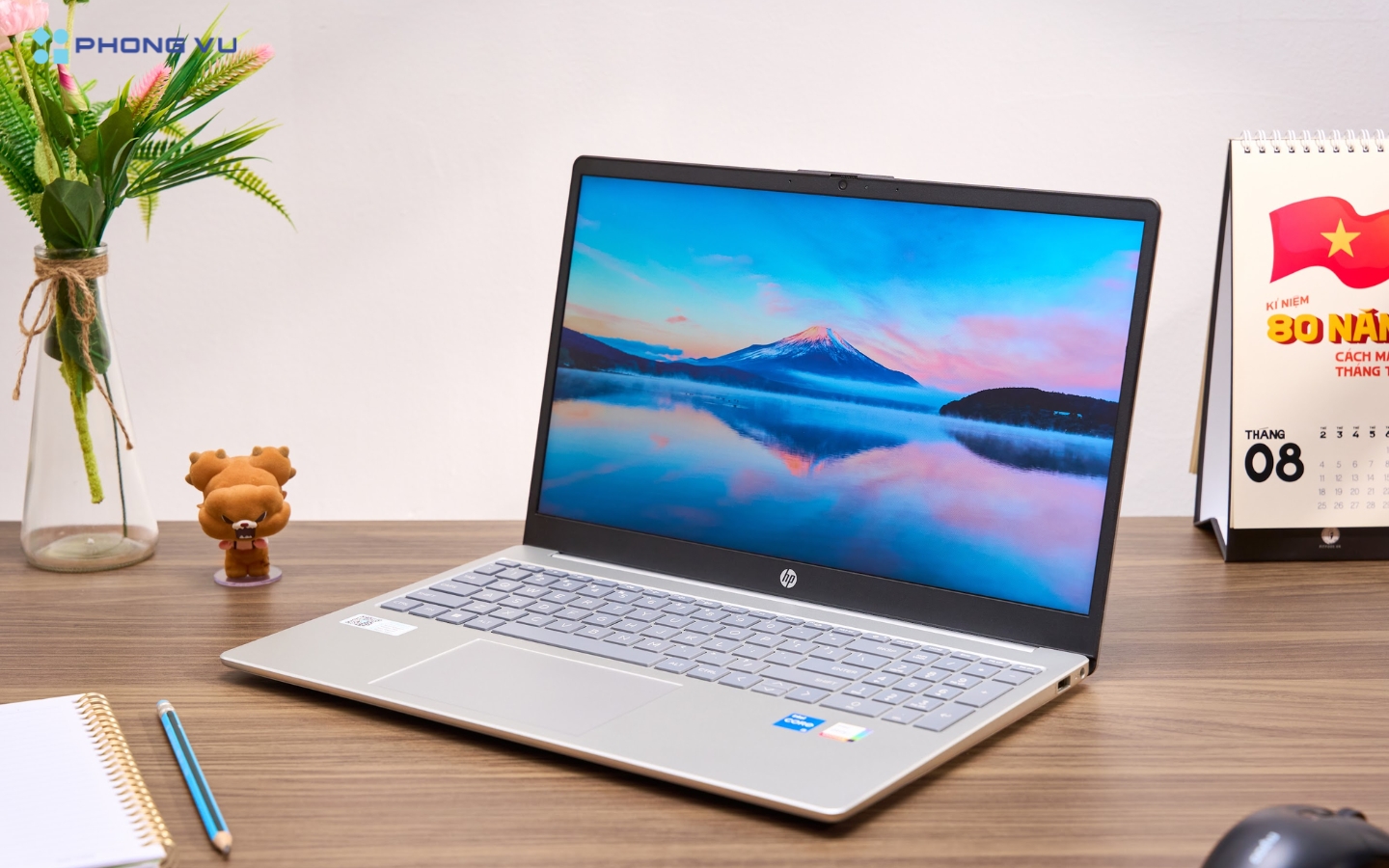 Màn hình chất lượng hiển thị rõ nét, màu sắc trung thực