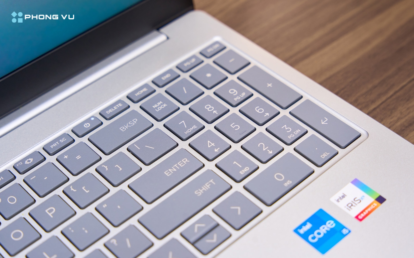 Máy có thể nâng cấp RAM lên 32GB để cải thiện trải nghiệm