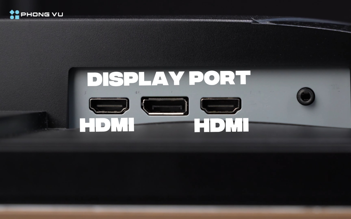 Sản phẩm có hai cổng HDMI 2.0b và một cổng DisplayPort 1.2a, đều hỗ trợ tần số quét 200Hz ở độ phân giải Full HD
