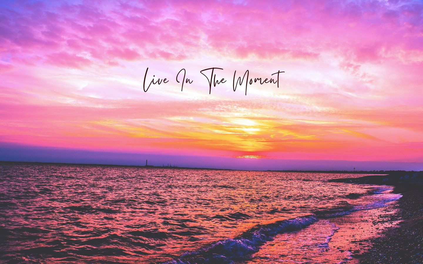 Hình nền màu hồng cute nhất cho điện thoại và máy tính 39 Hoàng hôn rực lửa, sóng biển tím hồng