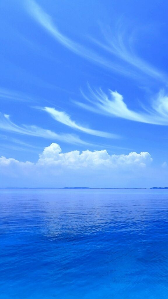 Hình ảnh bầu trời và mặt nước