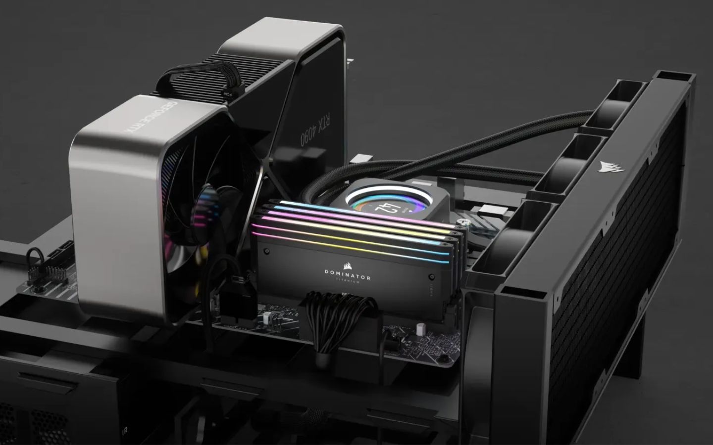 Bộ nhớ RAM Corsair Dominator Titanium Black cung cấp dung lượng 64GB (2x32GB) với tốc độ 6000MHz