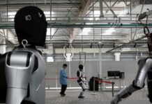 Trung Quốc huy động gần 30 vạn robot công nghiệp để ứng phó dân số già và thiếu hụt lao động Trung Quốc huy động gần 30 vạn robot công nghiệp để ứng phó dân số già và thiếu hụt lao động