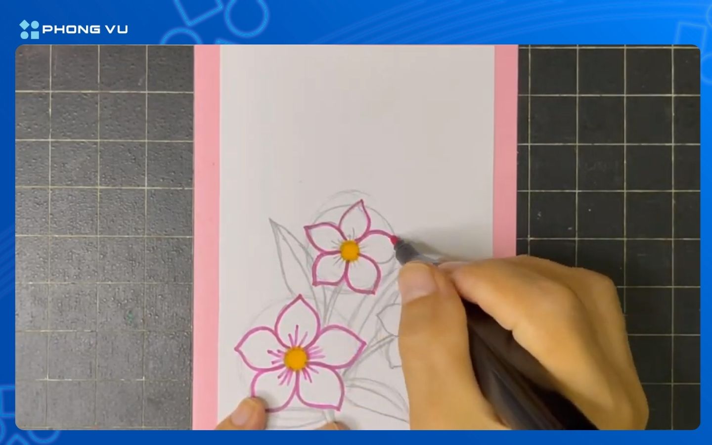 Trang trí bằng họa tiết hoa