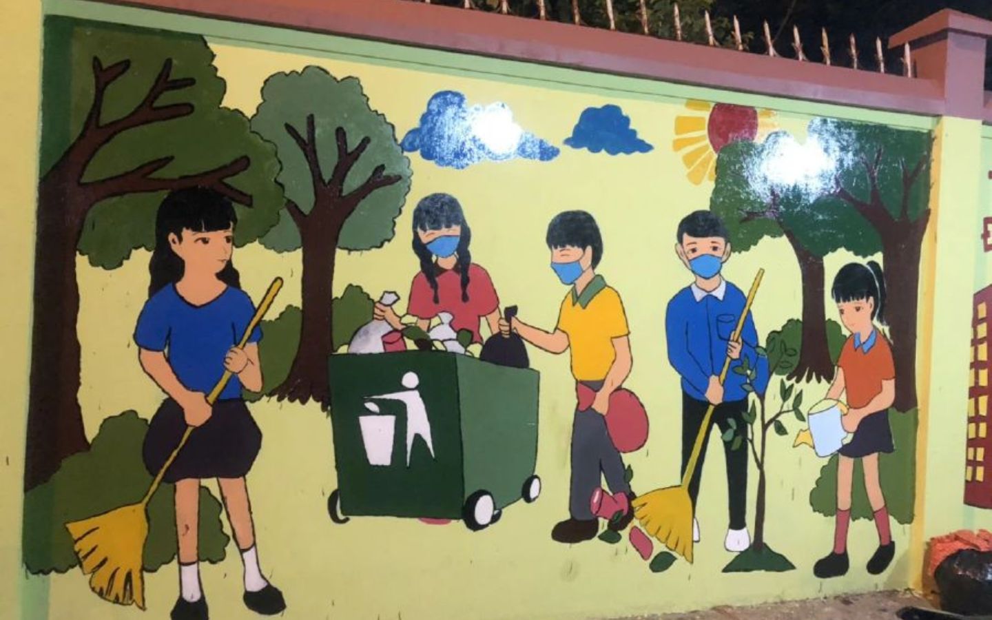 Cả khu phố dọn dẹp