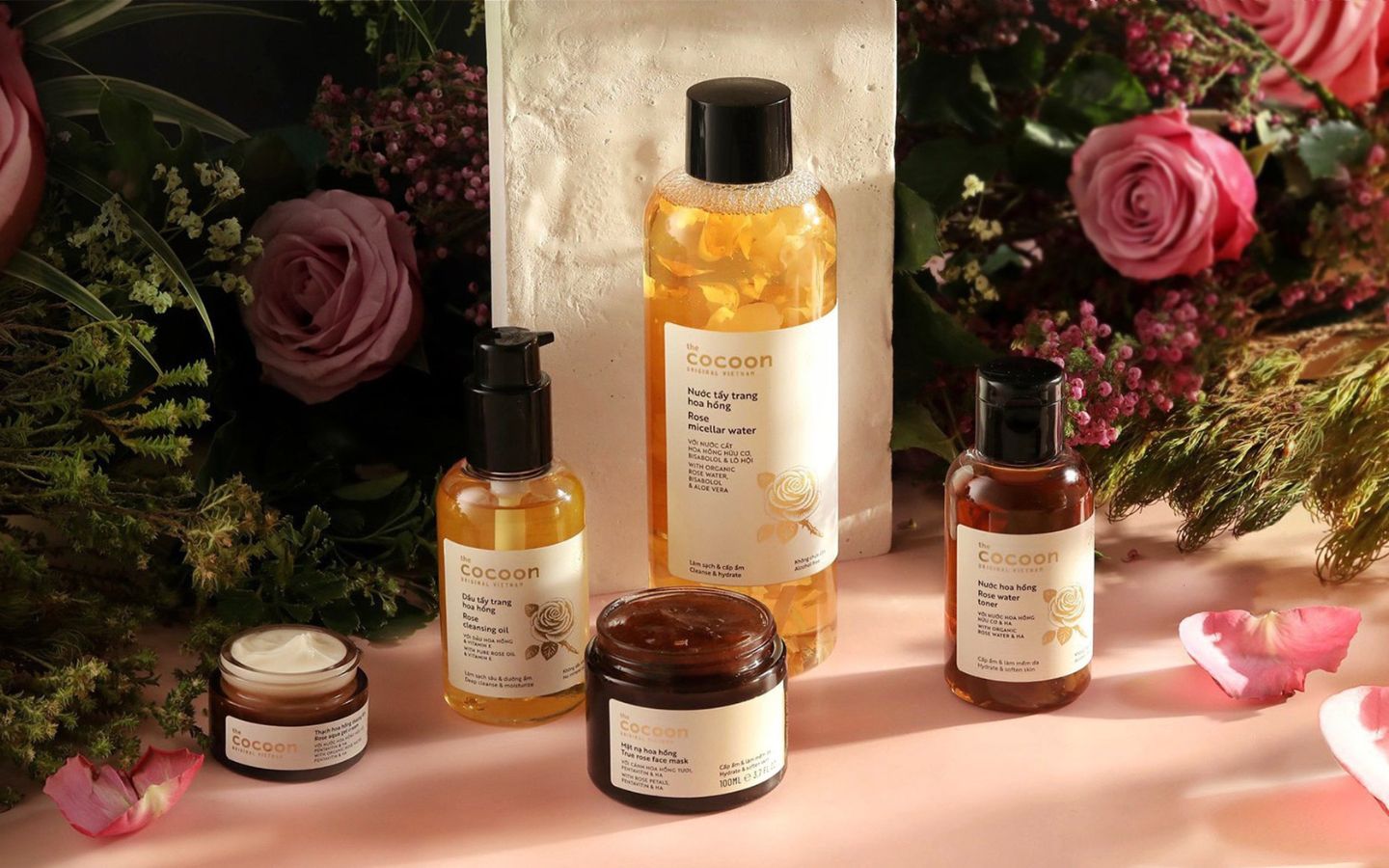 Mỹ phẩm là món quà tinh tế giúp cô giáo chăm sóc bản thân và thư giãn