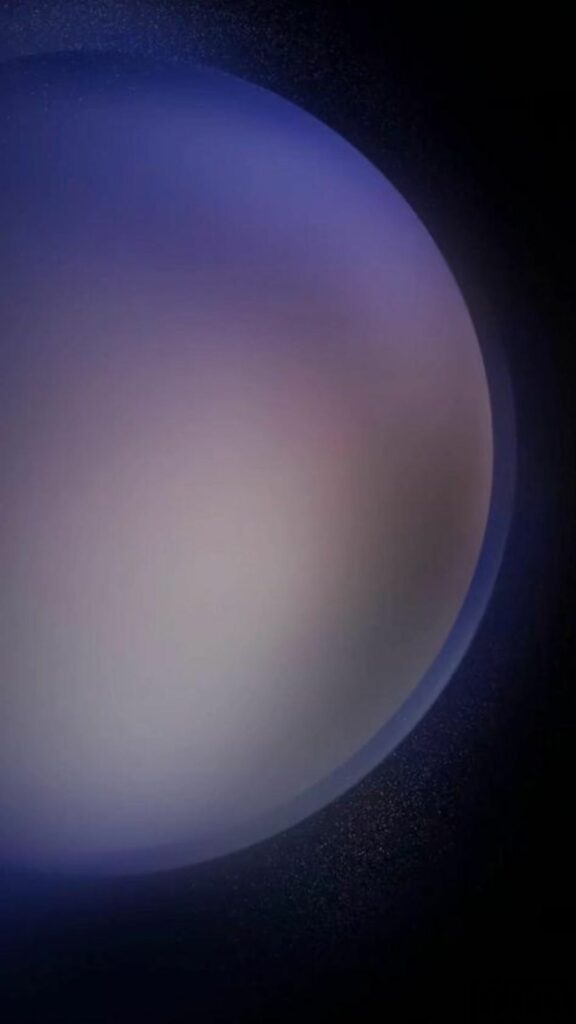 Vầng trăng nửa tối ánh tím