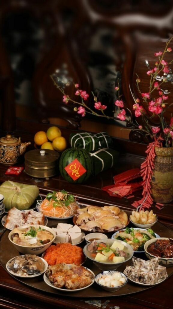 Mâm cơm ngày Tết 