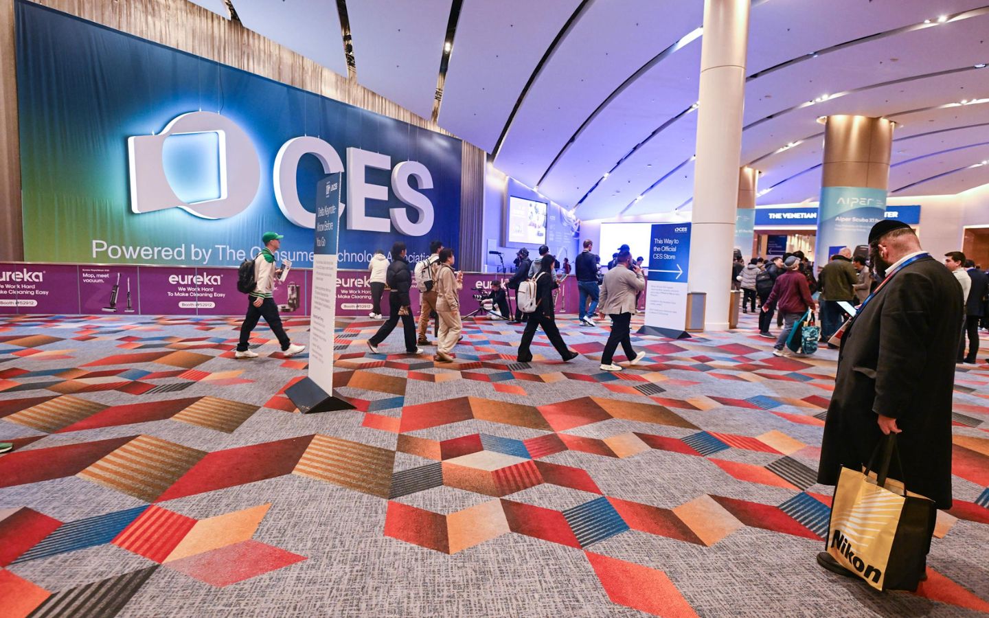 CES 2026: Những xu hướng công nghệ nổi bật đáng chờ đợi 1 CES 2026: Những xu hướng công nghệ nổi bật đáng chờ đợi