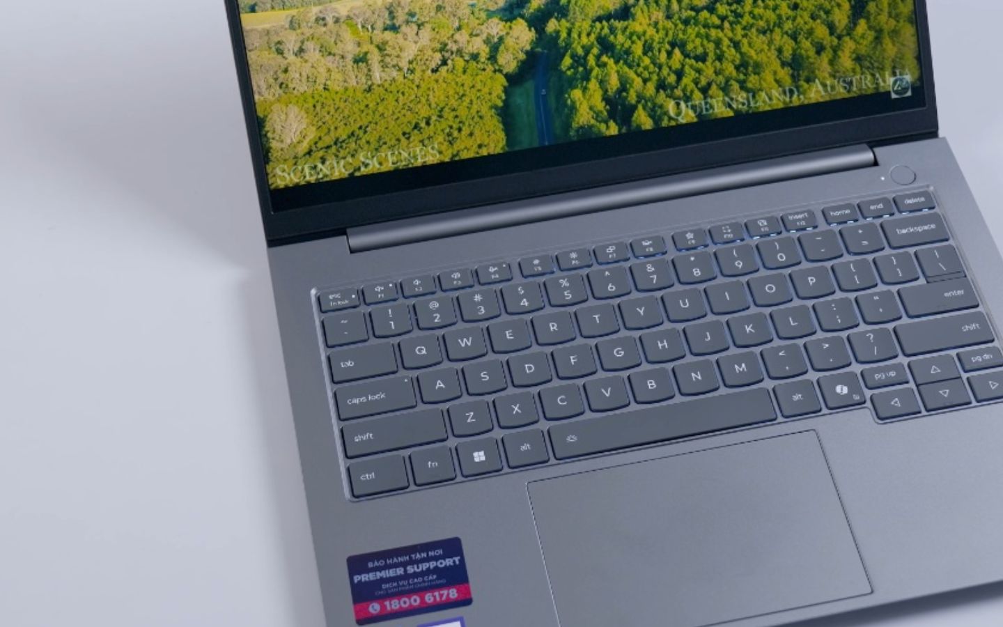 Đánh giá Lenovo ThinkBook 14 G8 IAL - 21SJ0070VN: Laptop doanh nhân mạnh mẽ đáng mua 5 Bàn phím backlit tiếng Anh trên ThinkBook 14 G8 IAL mã 21SJ0070VN