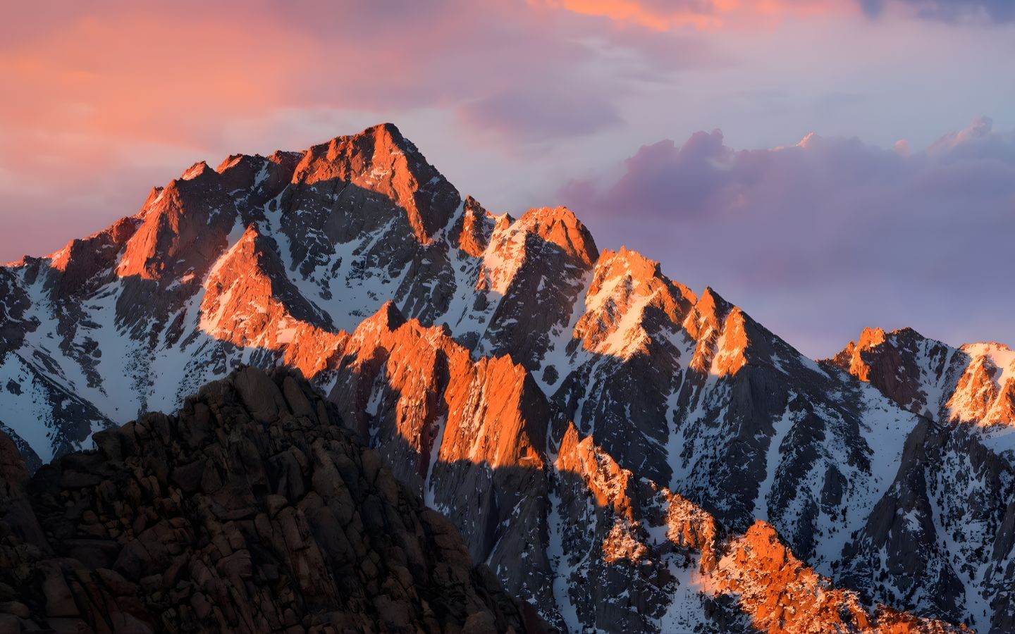 Hình nền mặc định macOS Sequoia 4K mới nhất