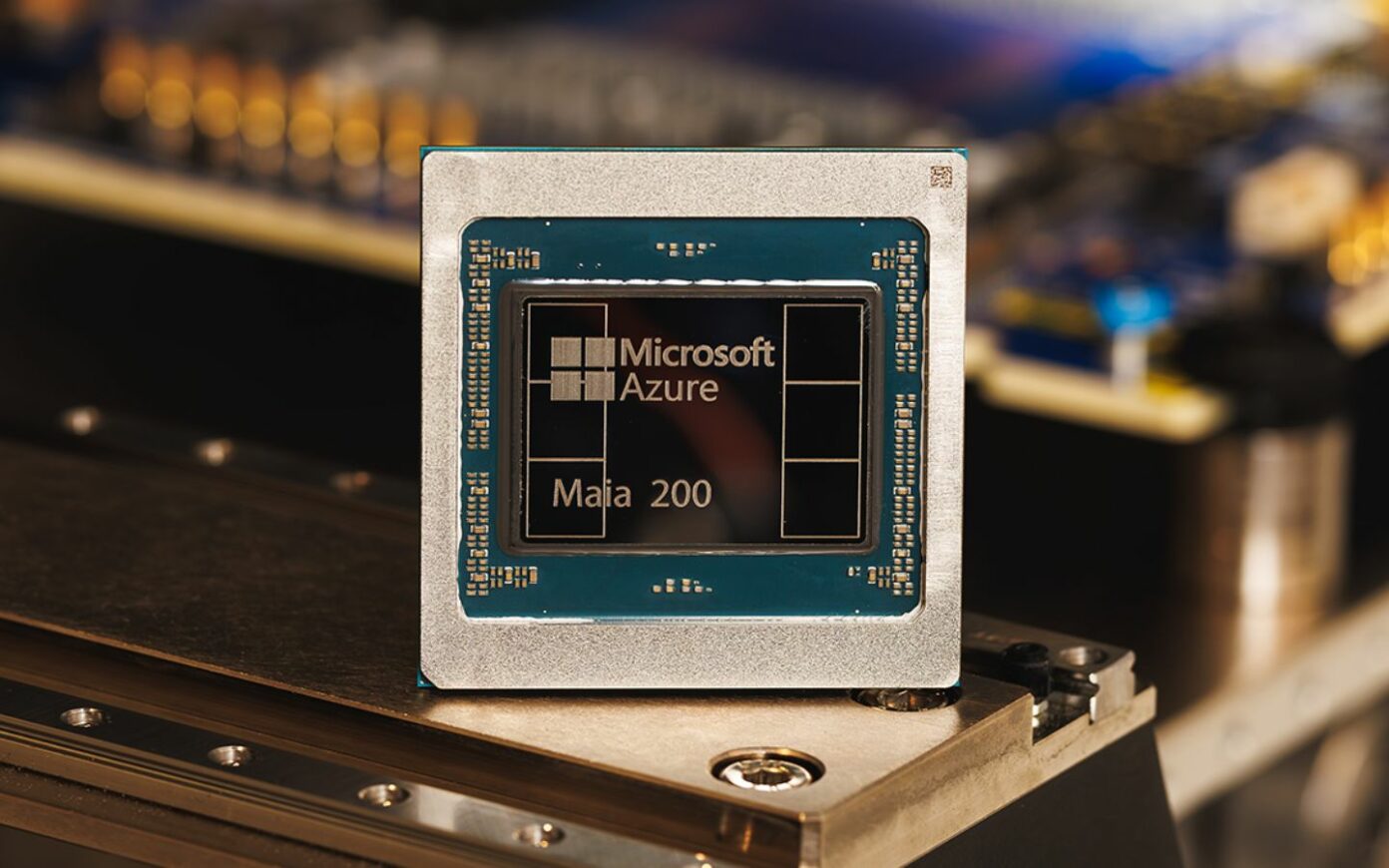 Mat Chip Example Microsoft Ra Mắt Chip Maia 200 Mới: Đột Phá Hiệu Suất Suy Luận AI