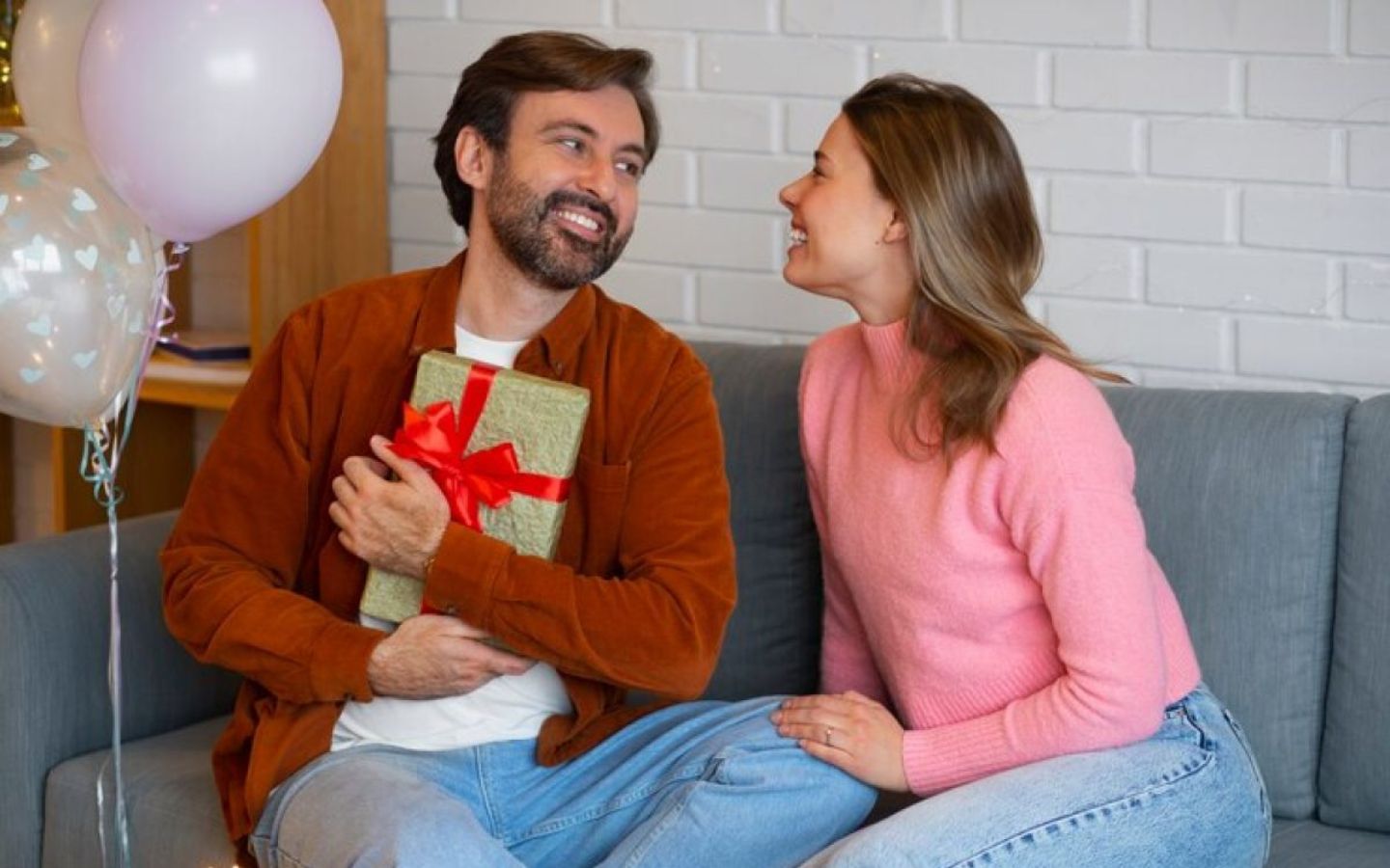 Câu chúc sinh nhật chồng dí dỏm khiến ngày đặc biệt thêm đáng nhớ