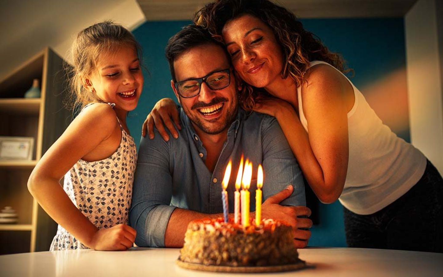 Lời chúc sinh nhật chồng sâu sắc thể hiện sự biết ơn và thấu hiểu