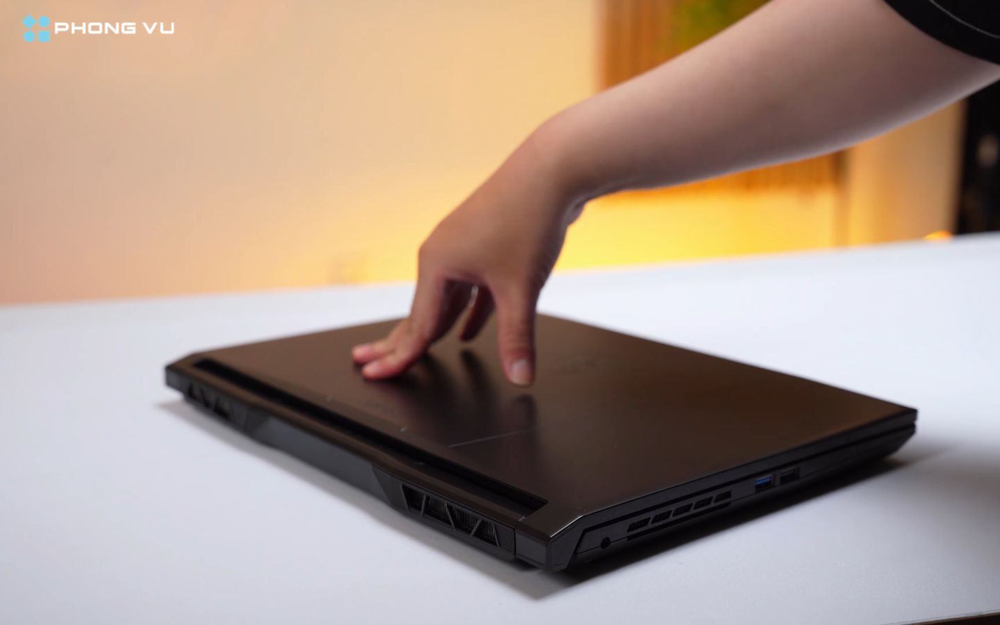Cải thiện đáng kể nhất của laptop MSI Katana 15 B13UDXK-2410VN là hệ thống tản nhiệt Cooler Boost 5