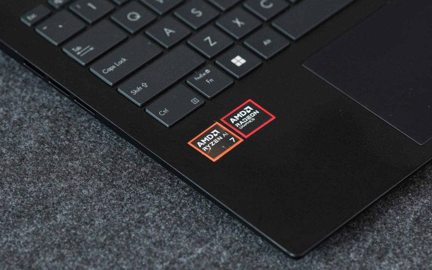 Dòng chip AMD Ryzen AI 400 Series là sự lựa chọn lý tưởng dành cho người quan tâm tới thời lượng pin trên laptop AI.