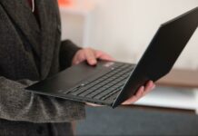 Top laptop màn hình OLED mới ra mắt 2026 đáng mua nhất Những laptop màn hình OLED đáng chú ý ra mắt năm 2026