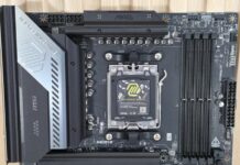 MSI MAG B850 Tomahawk Max Wifi II: Nâng cấp toàn diện cho phân khúc tầm trung Hệ thống âm thanh phía sau bao gồm hai cổng 3.5mm và một cổng SPDIF Out