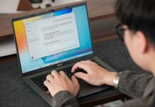 Laptop đa dụng là gì? Vì sao xu hướng này phổ biến trong năm 2026? Với những ưu điểm về chất lượng hình ảnh cho cả học tập, giải trí và sáng tạo, màn hình OLED là yếu tố cần thiết trên các mẫu laptop đa dụng 2026.