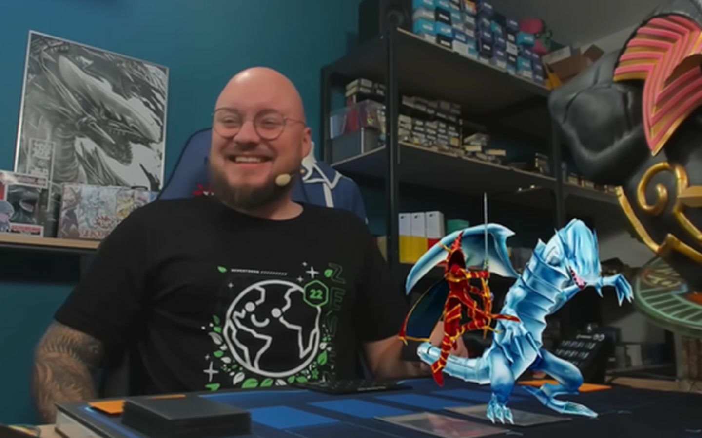 Youtuber hiện thực hóa giấc mơ Yu-Gi-Oh bằng hệ thống 3D