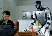 Trung Quốc đào tạo nghề cho robot: Từ giải trí đến lao động