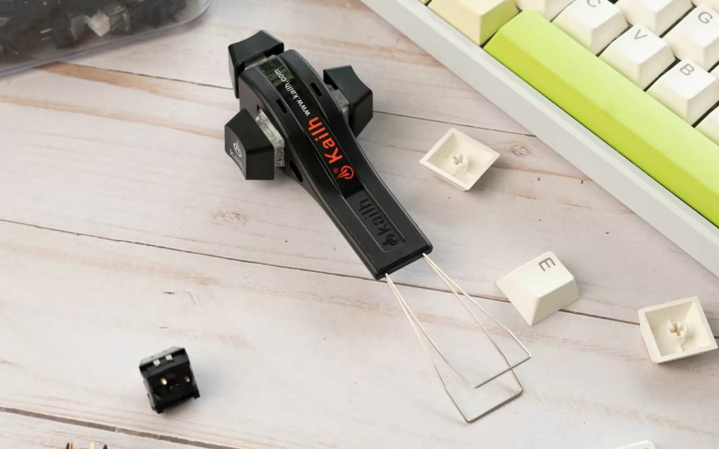 Dụng cụ tháo keycap
