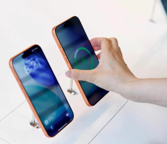 Apple cảnh báo tăng giá sản phẩm: RAM khan hiếm vì làn sóng AI Apple cảnh báo tăng giá sản phẩm