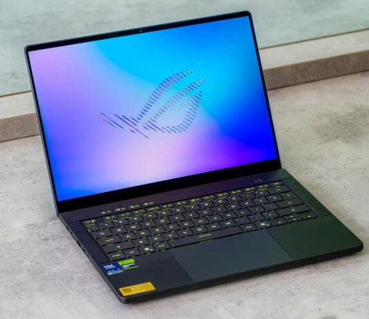 Đặt trước ASUS ROG Zephyrus Duo 2026 – Nhận ngay 1 năm bảo hành tại Phong Vũ ROG Zephyrus G14 và G16 – Thiết kế mỏng nhẹ, hiệu năng mạnh mẽ