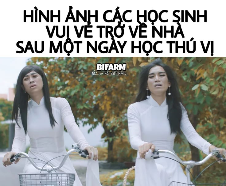 Tan học mà như đi đánh trận