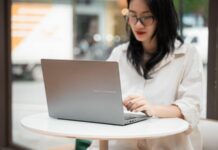 Đánh giá Vivobook S14: Có đáng mua cho tân sinh viên 2026? Một chiếc laptop dành cho sinh viên cần có những gì?