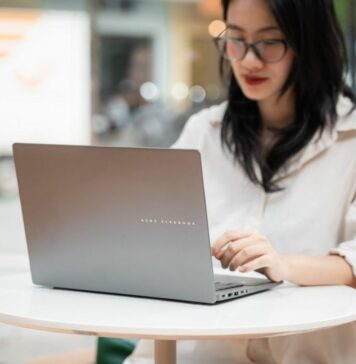 Đánh giá Vivobook S14: Có đáng mua cho tân sinh viên 2026? Một chiếc laptop dành cho sinh viên cần có những gì?
