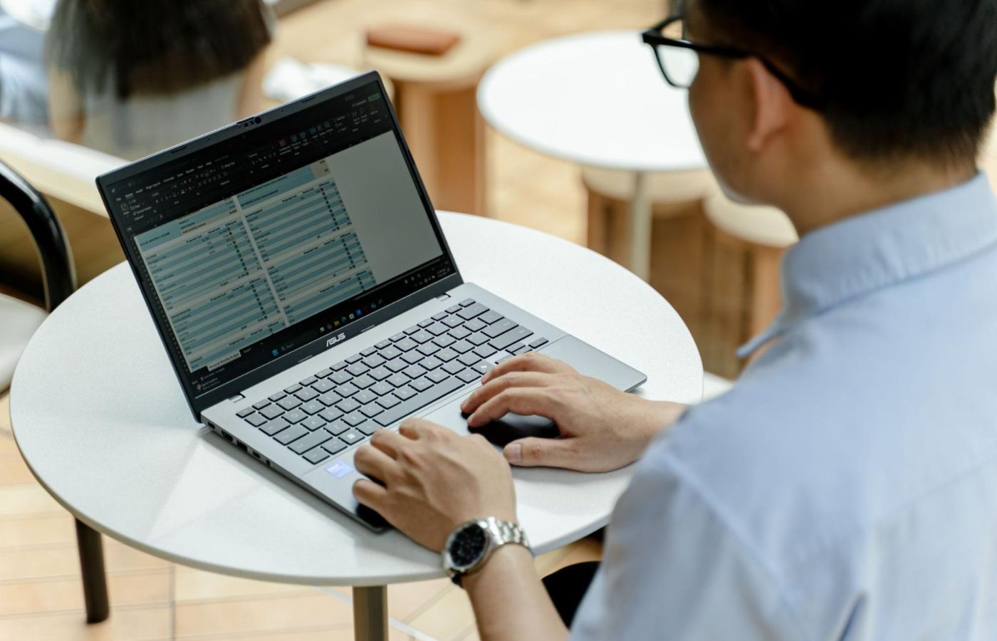 Vivobook S14 có đáng mua cho tân sinh viên 2026?