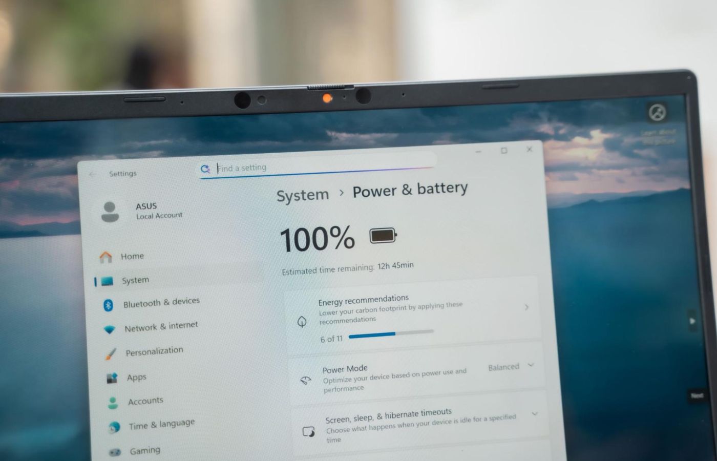 Pin Vivobook S14 có đủ lâu để dùng cả ngày học?