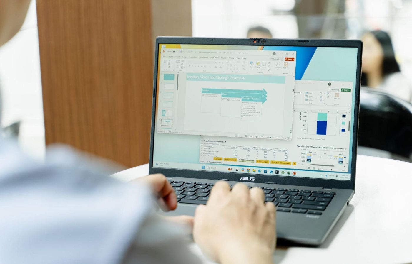 Vivobook S14 có đủ dùng trong suốt 4 năm đại học không?