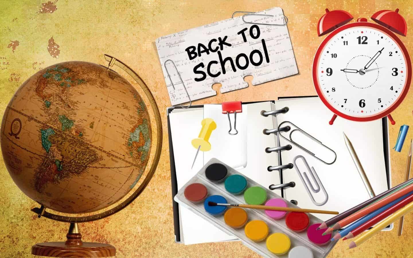 Top hình nền PowerPoint Back to School đẹp nhất 2026 31 Hình nền powerpoint Back to School chuyên nghiệp với quả địa cầu và sách