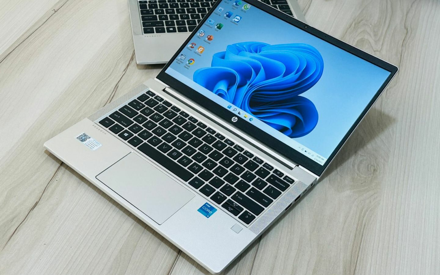 Top 10+ laptop HP cho sinh viên học tập và làm việc năm 2026 11 Laptop HP ProBook 4 G1i sở hữu thiết kế hiện đại. sang trọng
