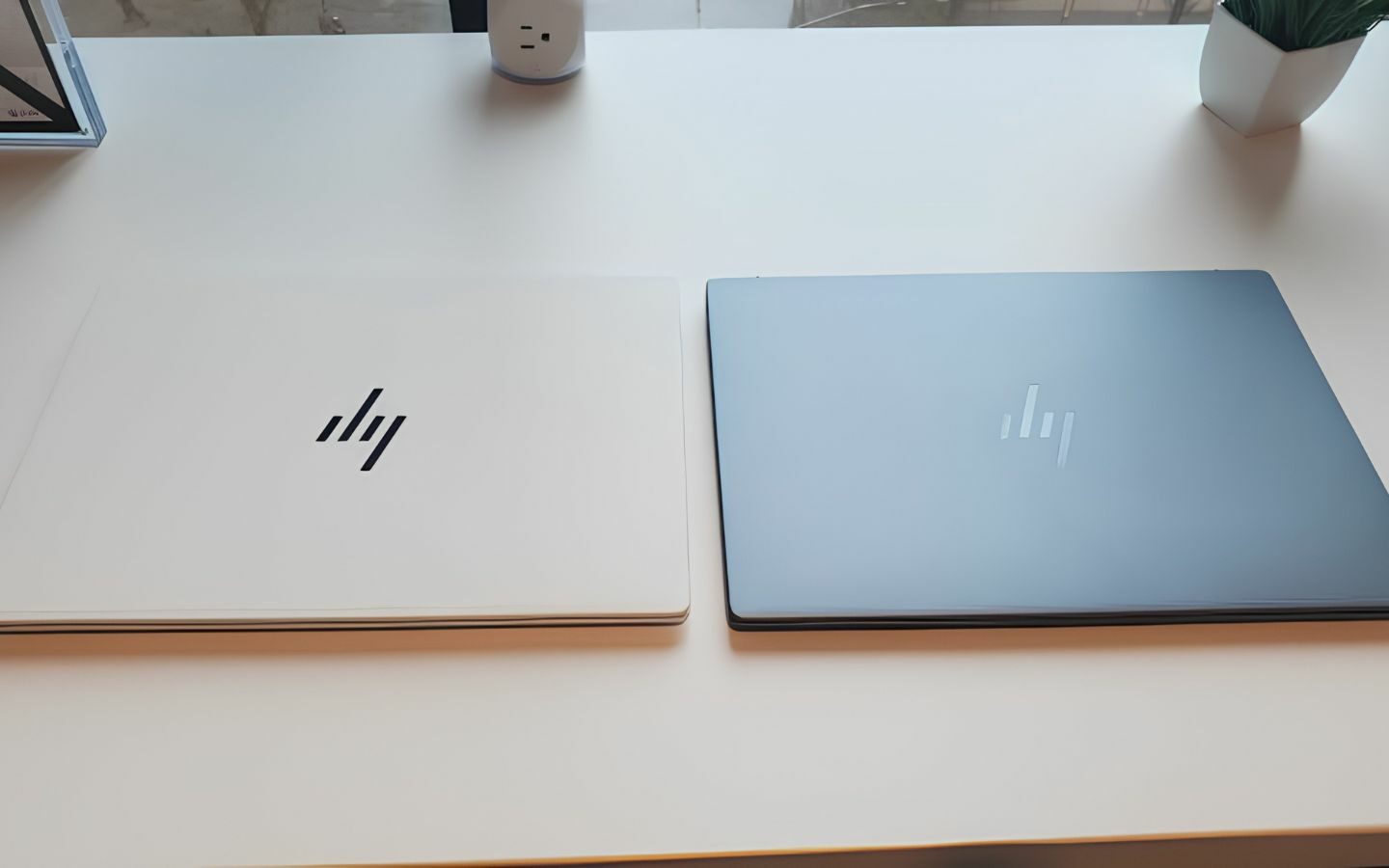 Top 10+ laptop mỏng nhẹ cho sinh viên đáng mua năm 2026 6 HP OmniBook X AI PC mang đến trải nghiệm AI thông minh